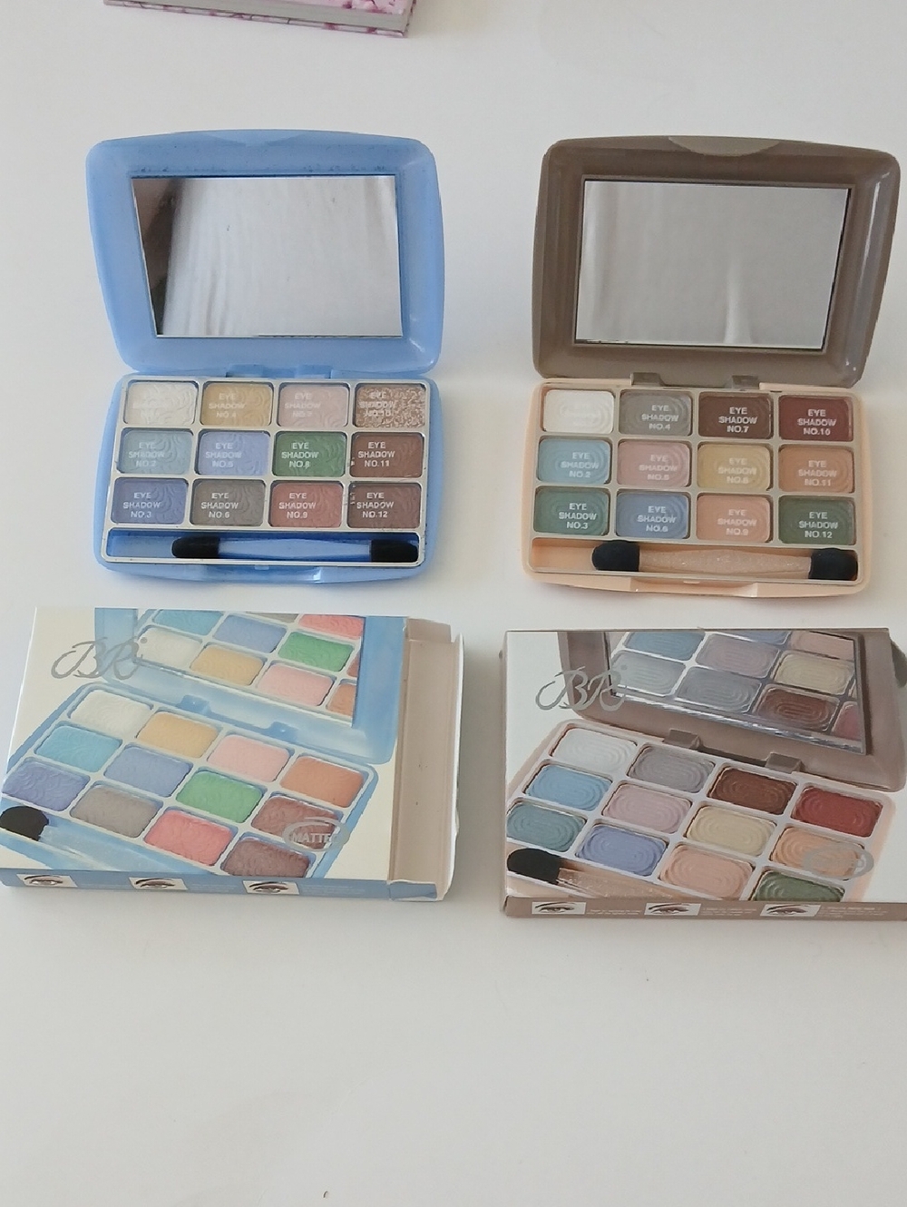 Set Of 2 - Compact Women's Eyeshadow Palettes By BR